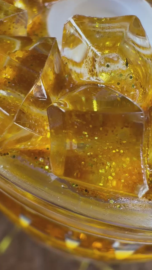 Snow globe cup panal